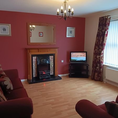 3 Bedroom House In Omagh Town With Private Parking & Garden Exterior photo